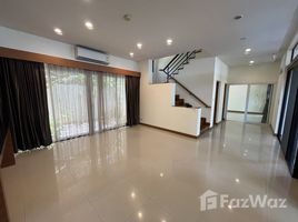 4 Bedroom House for rent at Patsara Garden, Khlong Tan Nuea