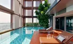 Communal Pool at แอชตัน มอร์ฟ 38