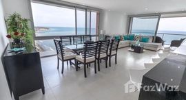 Unités disponibles à **VIDEO** Stunning furnished beachfront 2/2 in brand new building!