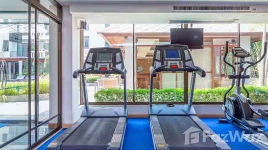 Fotos 1 of the Fitnessstudio at Lasalle Suites & Spa Hotel