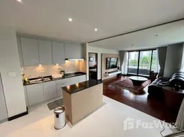 ขายคอนโด 2 ห้องนอน ในโครงการ เลค อเวนิว สุขุมวิท 16, คลองเตย