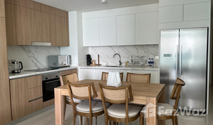 2 Bedrooms Apartment for sale in EMAAR Beachfront, Dubai Beach Vista