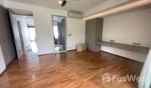 4 Bedrooms Apartment for sale in Thung Mahamek, Bangkok Praphai House