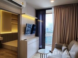 1 Bedroom Condo for sale at Oka Haus, Khlong Tan