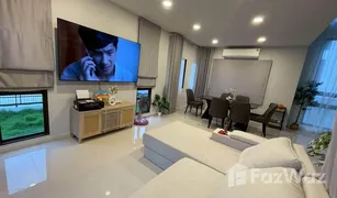 3 Bedrooms House for sale in Sam Wa Tawan Tok, Bangkok Lamai Hatairat 39