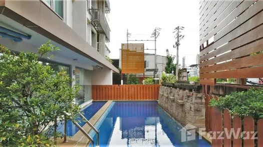 Photo 1 of the Piscine commune at The Niche Sukhumvit 49