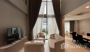 4 Bedrooms Townhouse for sale in Suan Luang, Bangkok The Gentry Phatthanakan 2