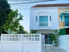 3 Bedroom Townhouse for sale in Pattaya, Nong Pla Lai, Pattaya