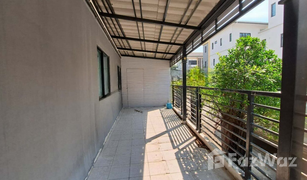 3 Bedrooms Townhouse for sale in Bang Khae, Bangkok The Connect Up 3 Wongwaen-Bangkae