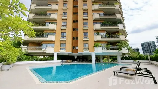 Photos 1 of the Communal Pool at Castle Hill Mansion