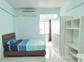 Studio Apartment for sale at Pattanakarn Life Complex, Suan Luang, Suan Luang, Bangkok