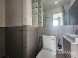 2 спален Кондо в аренду в Ideo Mobi Sukhumvit 81, Bang Chak