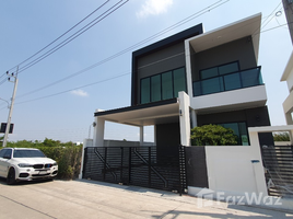 4 Bedroom Villa for sale in Samut Prakan, Bang Phli Yai, Bang Phli, Samut Prakan