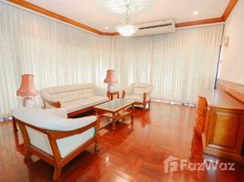 Le Premier 1 で賃貸用の 2 ベッドルーム マンション, Khlong Toei Nuea