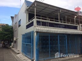 5 chambre Maison de ville for rent in FazWaz.fr, Huai Khwang, Huai Khwang, Bangkok, Thaïlande