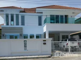 4 Bedroom Villa for rent at Warabodin Wongwaen-Lamlukka, Bueng Kham Phroi