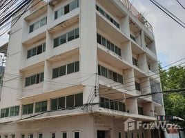 6 Schlafzimmer Reihenhaus zu verkaufen in Khlong Toei, Bangkok, Khlong Tan
