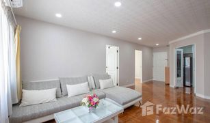 曼谷 Khlong Tan Nuea 49 Suite 2 卧室 公寓 售 