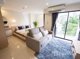 Studio Condo for rent at The Greenston Thonglor 21 Residence, Khlong Tan Nuea, Watthana