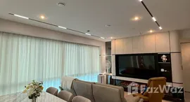 Available Units at The Room Sukhumvit 21