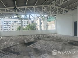 พื้นที่ค้าปลีก 1 ห้องนอน ให้เช่า ในทำเล สีลม, กรุงเทพมหานคร, สีลม