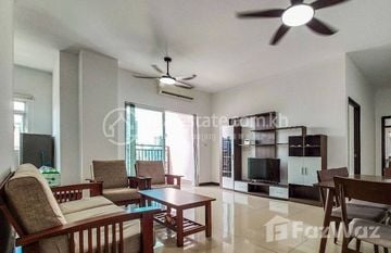 Spacious Furnished 2-Bedroom for Rent in Central Area of Phnom Penh in Boeng Proluet, 金边