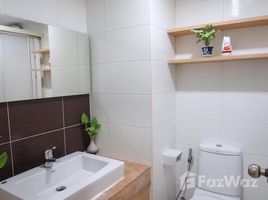 1 спален Кондо в аренду в Grand Park View Asoke, Khlong Toei Nuea