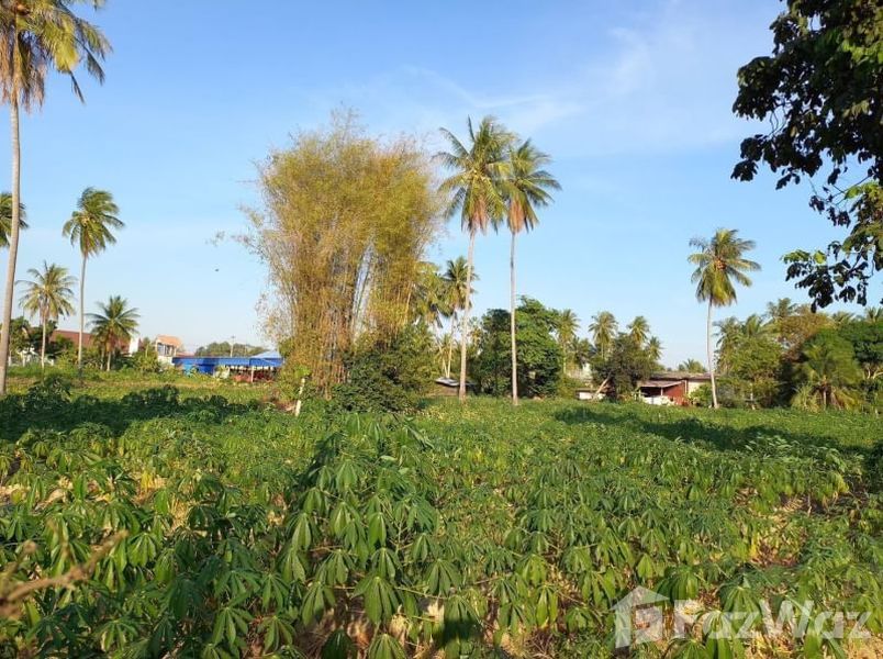 30 Best Land Plots for Sale near Ban Santikham School, Nong Pla Lai