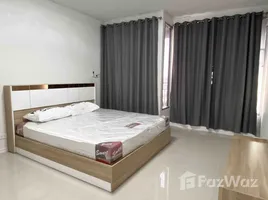 Studio Condo for rent at Srinakharin Place Condominium, Suan Luang