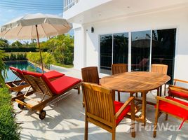 3 Bedrooms Villa for sale in Phe, Rayong VIP Chain