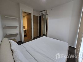 2 спален Кондо в аренду в The Lofts Ekkamai, Phra Khanong, Кхлонг Тоеи, Бангкок, Таиланд