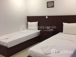 Emerald Hotel and Apartment | Two-Bedrooms에서 임대할 2 침실 아파트, Phsar Depou Ti Muoy