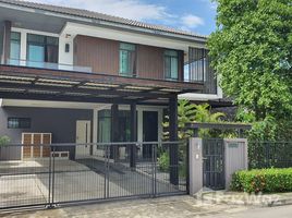 4 Habitación Casa en venta en Manthana Onnut-Wongwaen 3, Dokmai