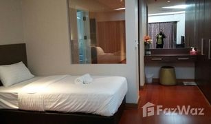 Кондо, 2 спальни на продажу в Si Lom, Бангкок Nusa State Tower Condominium