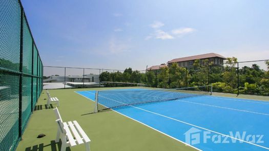 Фото 1 of the Pista de Tenis at Movenpick Residences