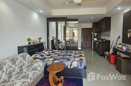 Wohnung mit Studio Schlafzimmern zum Verkauf im Center Condotel in Chon Buri, Thailand
