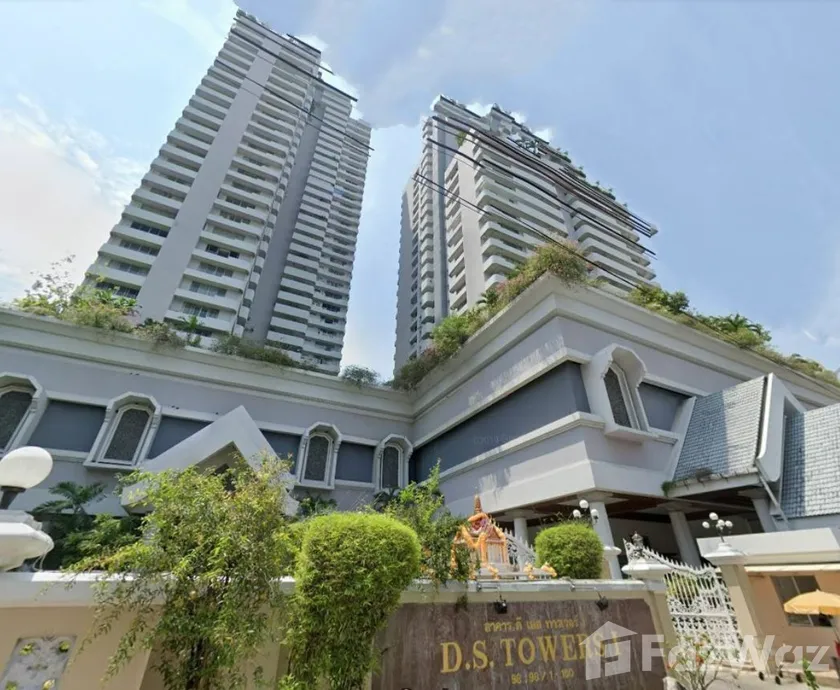3 Bedroom Condo for Rent at D.S. Tower 1 Sukhumvit 33 for ฿80,000/mo