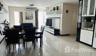 2 Schlafzimmern Wohnung zu verkaufen in Bang Na, Bangkok NS Tower Central City Bangna