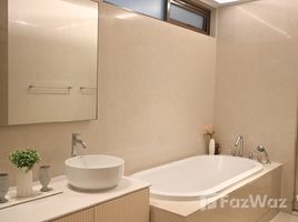 2 спален Квартира в аренду в The Emporio Place, Khlong Tan