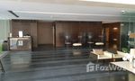 Reception / Lobby Area at The Room Sukhumvit 21