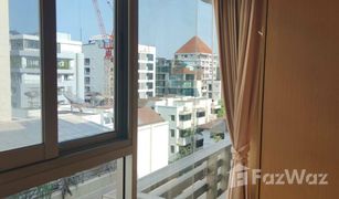 1 Schlafzimmer Wohnung zu verkaufen in Lumphini, Bangkok Navin Court