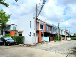 4 Bedroom Townhouse for sale at Areeya The Color 2, Chorakhe Bua