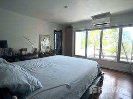 3 Bedroom Condo for sale at Navin Court, Lumphini