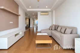 15 Sukhumvit Residences