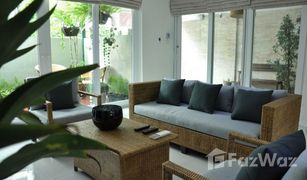 3 Bedrooms Townhouse for sale in Khlong Tan Nuea, Bangkok 