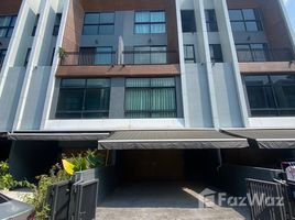 3 Bedroom Townhouse for sale at Arden Phatthanakan, Suan Luang, Suan Luang, Bangkok, Thailand