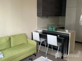 1 chambre Condominium à louer à , Khlong Toei Nuea