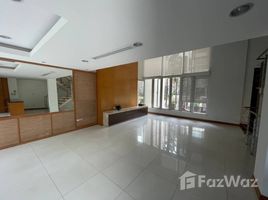 3 Bedroom Townhouse for rent at The Lofts Sathorn, Chong Nonsi