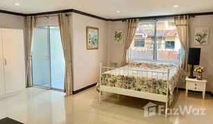 4 Bedrooms Townhouse for sale in Nong Bon, Bangkok Royal Nakarin Villa