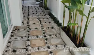 2 Schlafzimmern Reihenhaus zu verkaufen in Si Sunthon, Phuket Smileville X2 Bang Jo